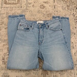 Abercrombie & Fitch Light Blue Cropped Frayed-Hem Jeans